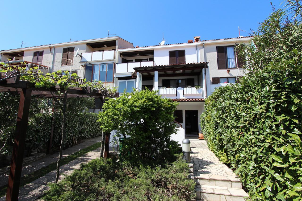 Apartment Irena Pula Luaran gambar