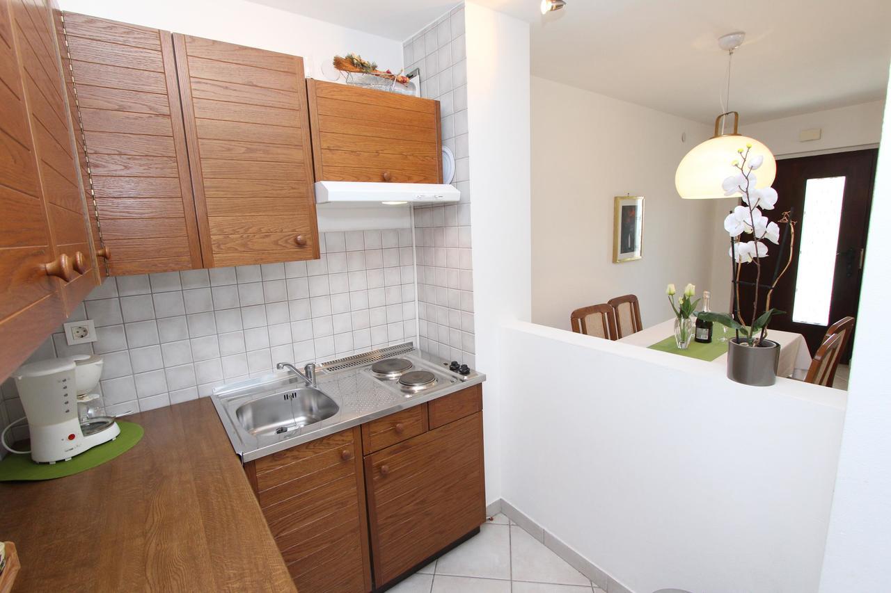 Apartment Irena Pula Luaran gambar