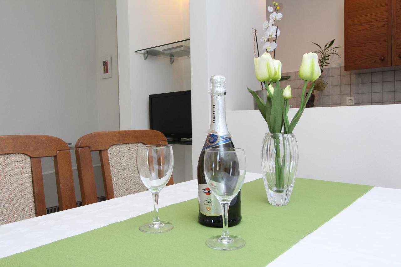 Apartment Irena Pula Luaran gambar
