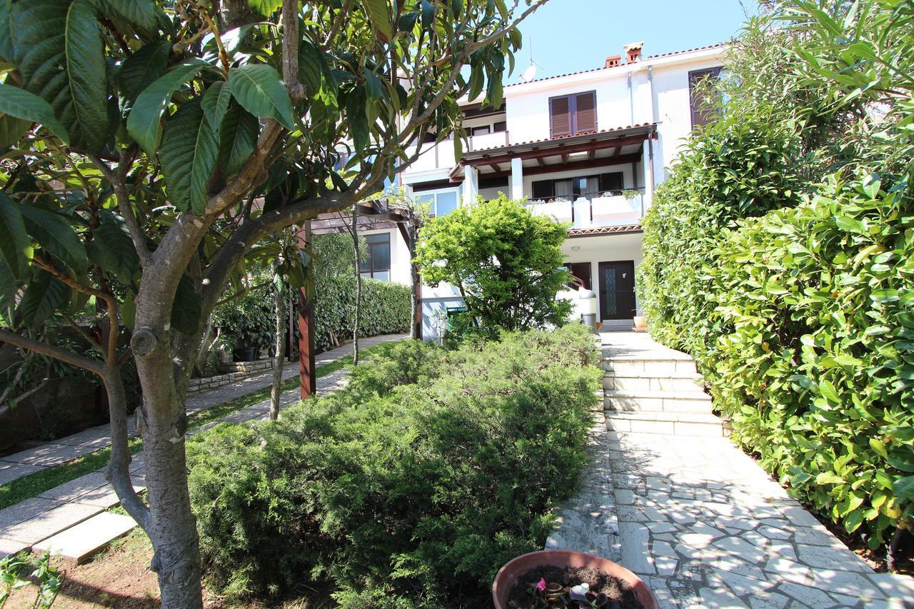Apartment Irena Pula Luaran gambar